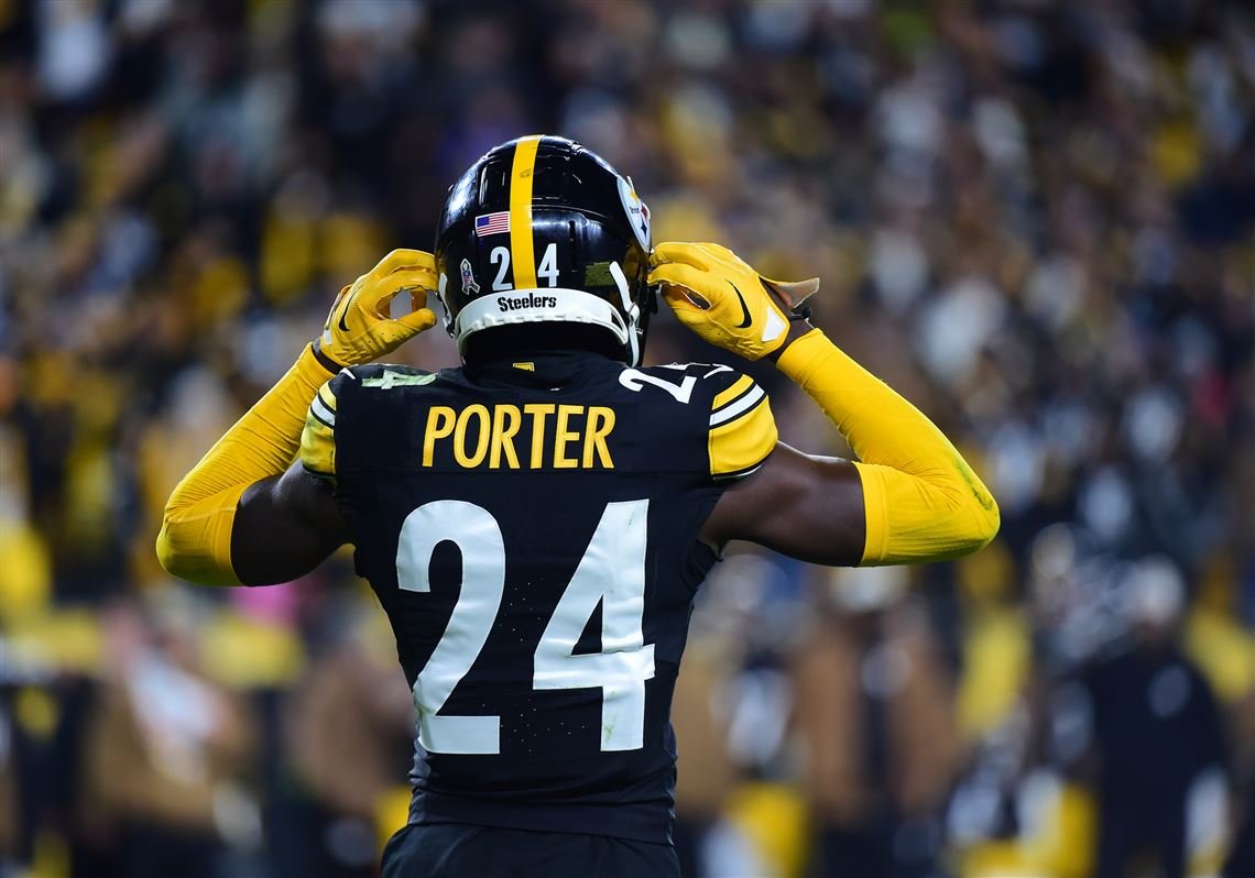The back of Pittsburgh Steelers' Joey Porter Jr, with his number 24 clearly visable in the black jersey